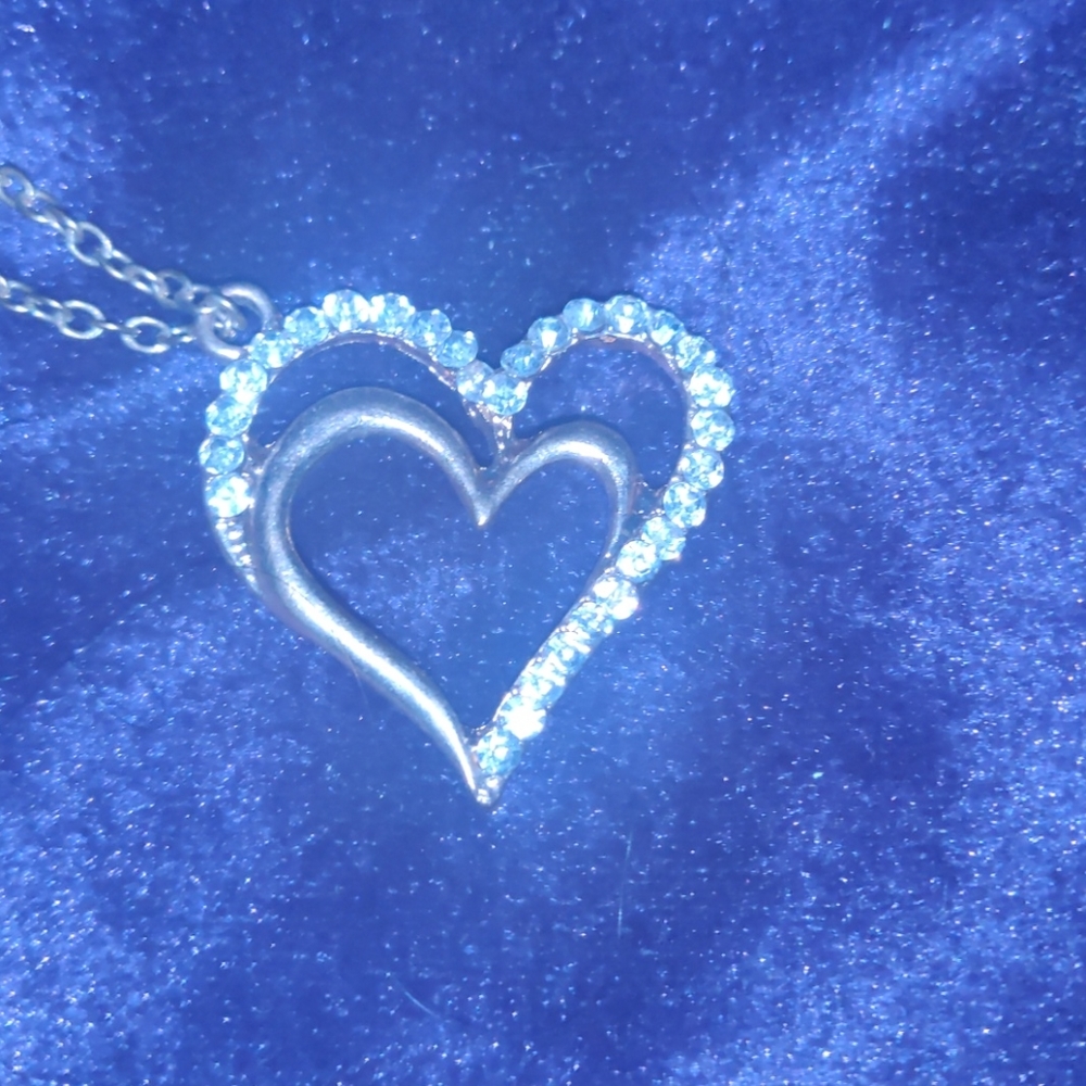 Necklace - Picture 4 of 4
